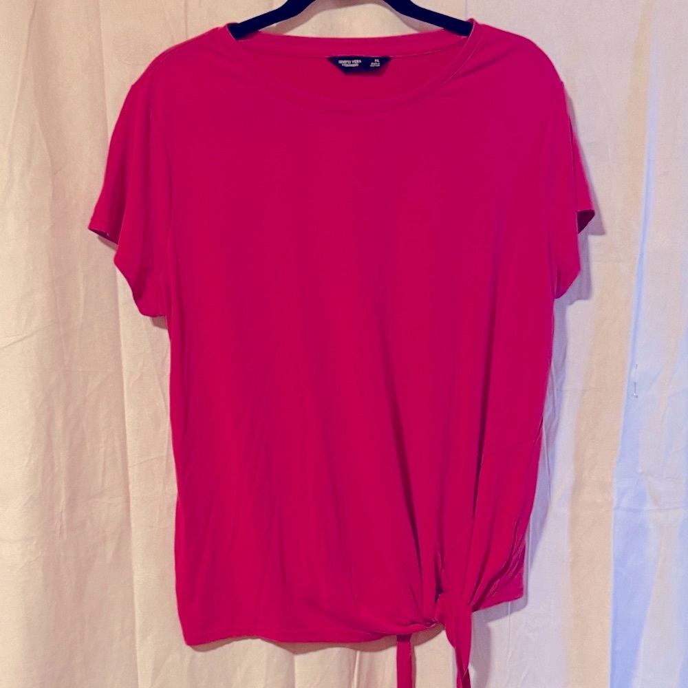 61-Simply Vera Vera Wang Fuchsia Tie-Front Tee